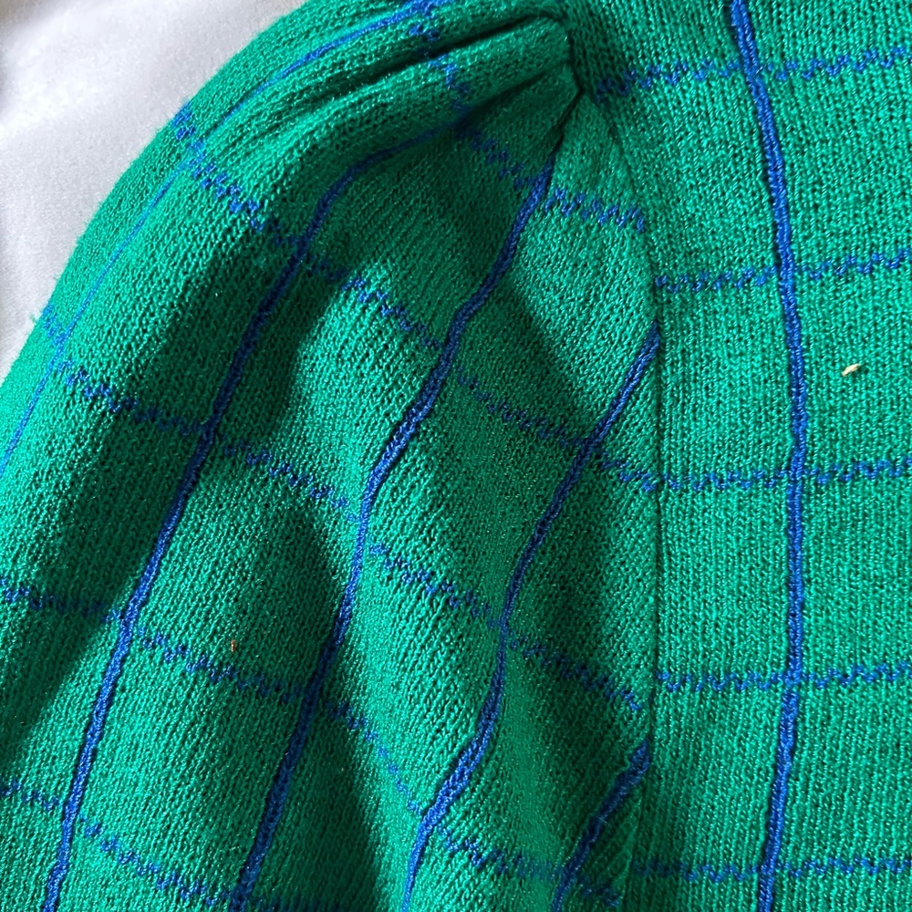 Sweater - Picture 3 of 6
